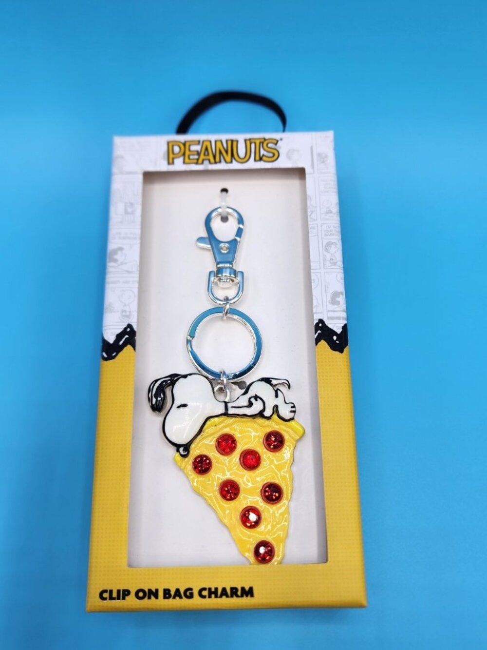 Peanuts Snoopy Pizza Pepperoni Metal Keychain Charm NEW - Picture 4 of 5